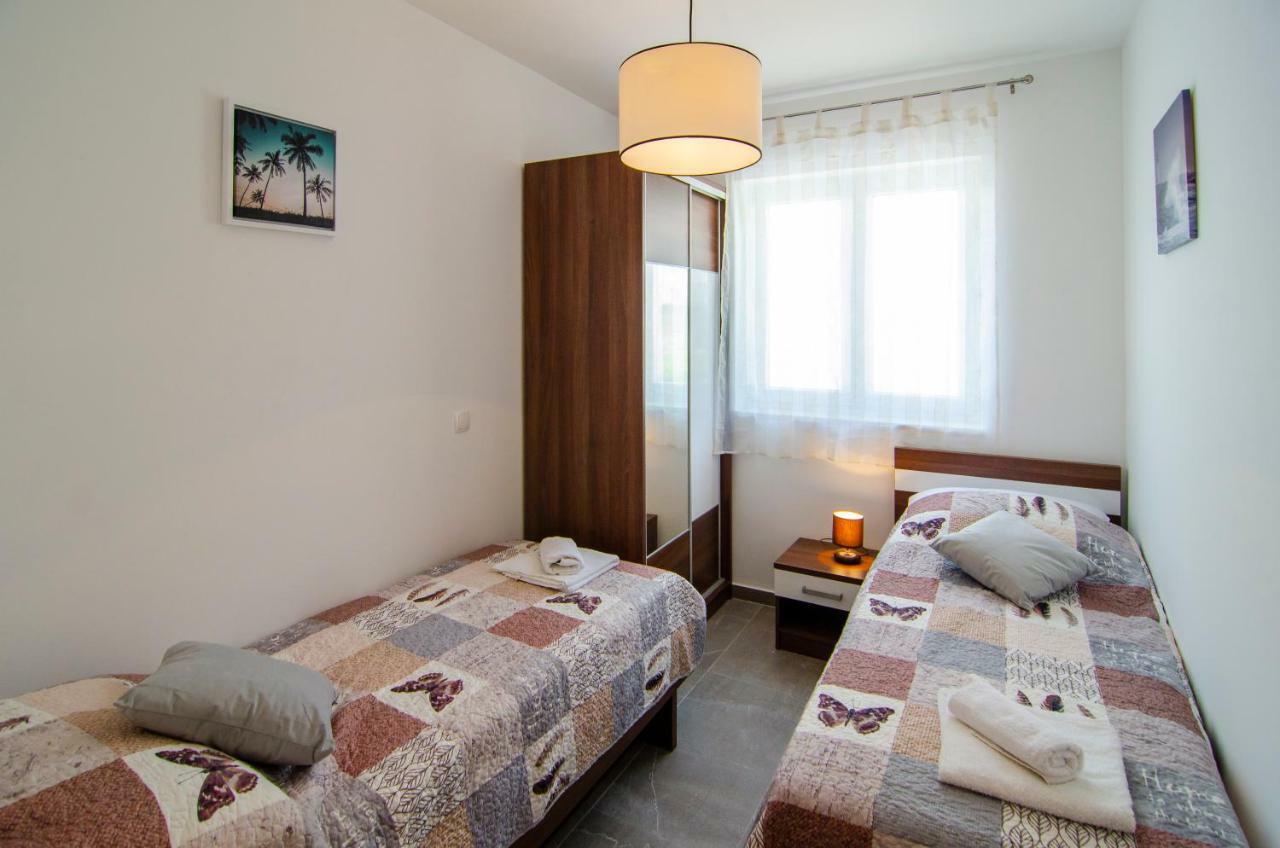 Apartments Sara 2 Bol Kültér fotó
