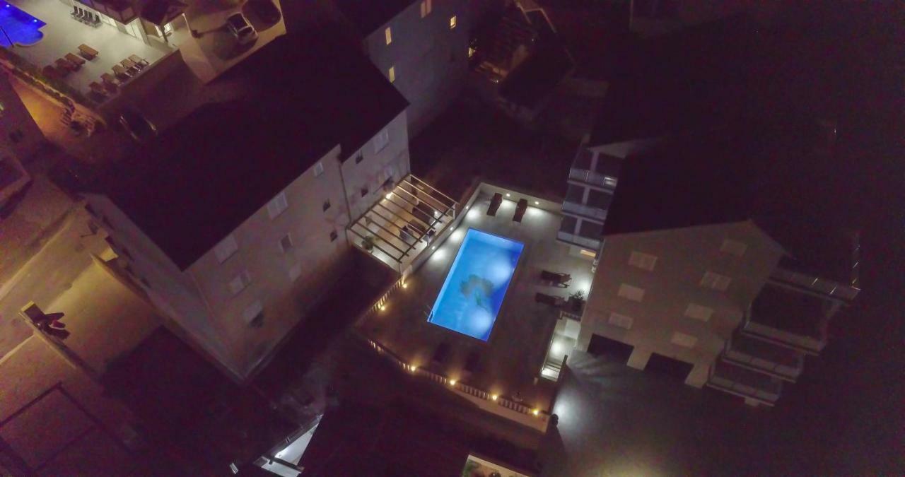Apartments Sara 2 Bol Kültér fotó